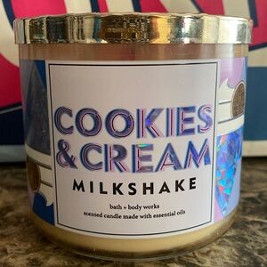 Bath & Body Works Cookies & Cream Milkshake 3-Wick candles